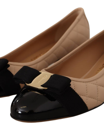 Salvatore Ferragamo Elegant Quilted Leather Pumps in Beige and Black