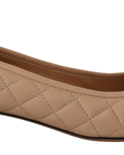 Salvatore Ferragamo Elegant Quilted Leather Pumps in Beige and Black