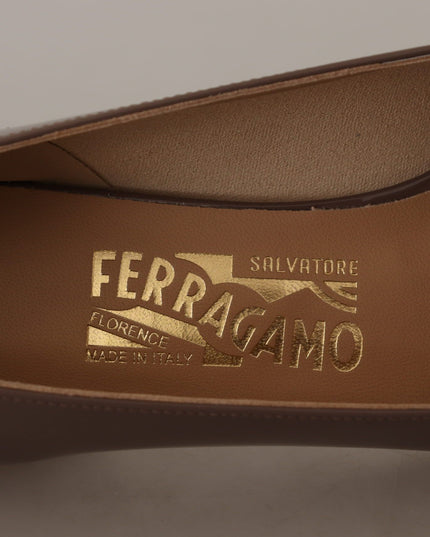 Salvatore Ferragamo Elegant Caraway Brown Pumps with Vara Bow