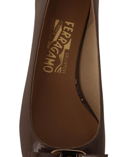 Salvatore Ferragamo Elegant Caraway Brown Pumps with Vara Bow