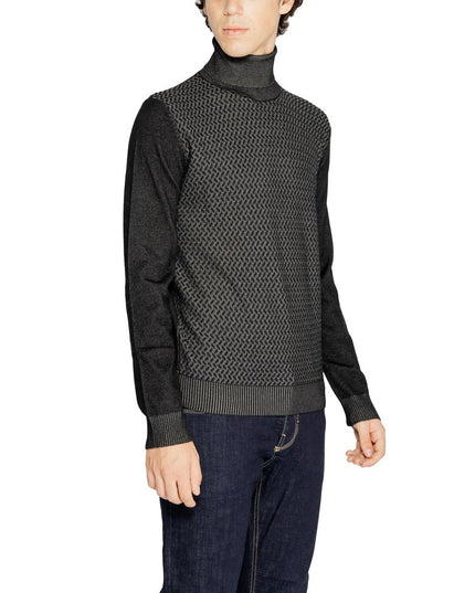 Hamaki-Ho Black Viscose Turtleneck