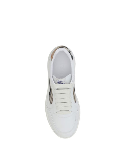 Burberry White Calf Leather Bos Taurus Low Top Sneakers