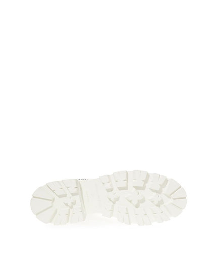 Alexander McQueen Elegant Leather Boots in Timeless Black