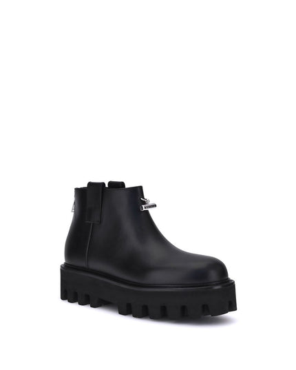 Alexander McQueen Black Calf Leather Bos Taurus Ankle Boots