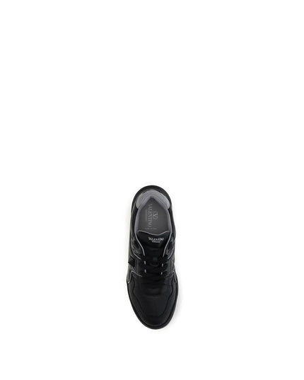 Valentino Garavani Black Calf Leather Bos Taurus Low Top Sneakers